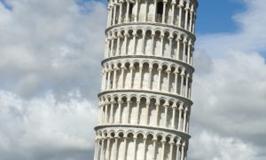 ピサの斜塔　イタリア